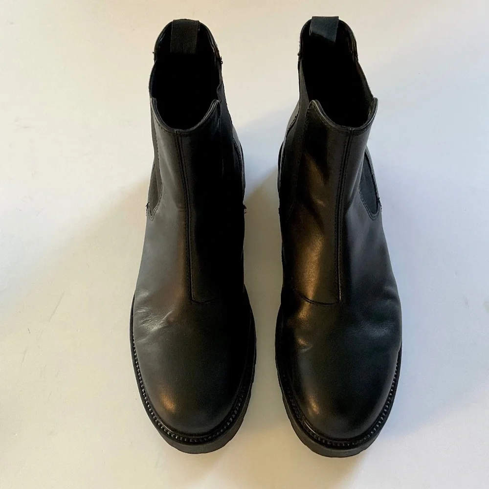 VAGABOND Kenova Lug Chelsea Boot Black Size 10